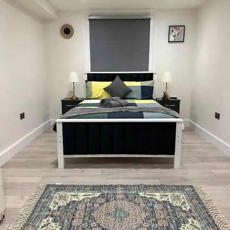 Appartamento Guest&Rest Ealing 1